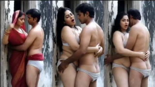 Sex Video Devar Bhabhi In A Ruined House Outdoor
